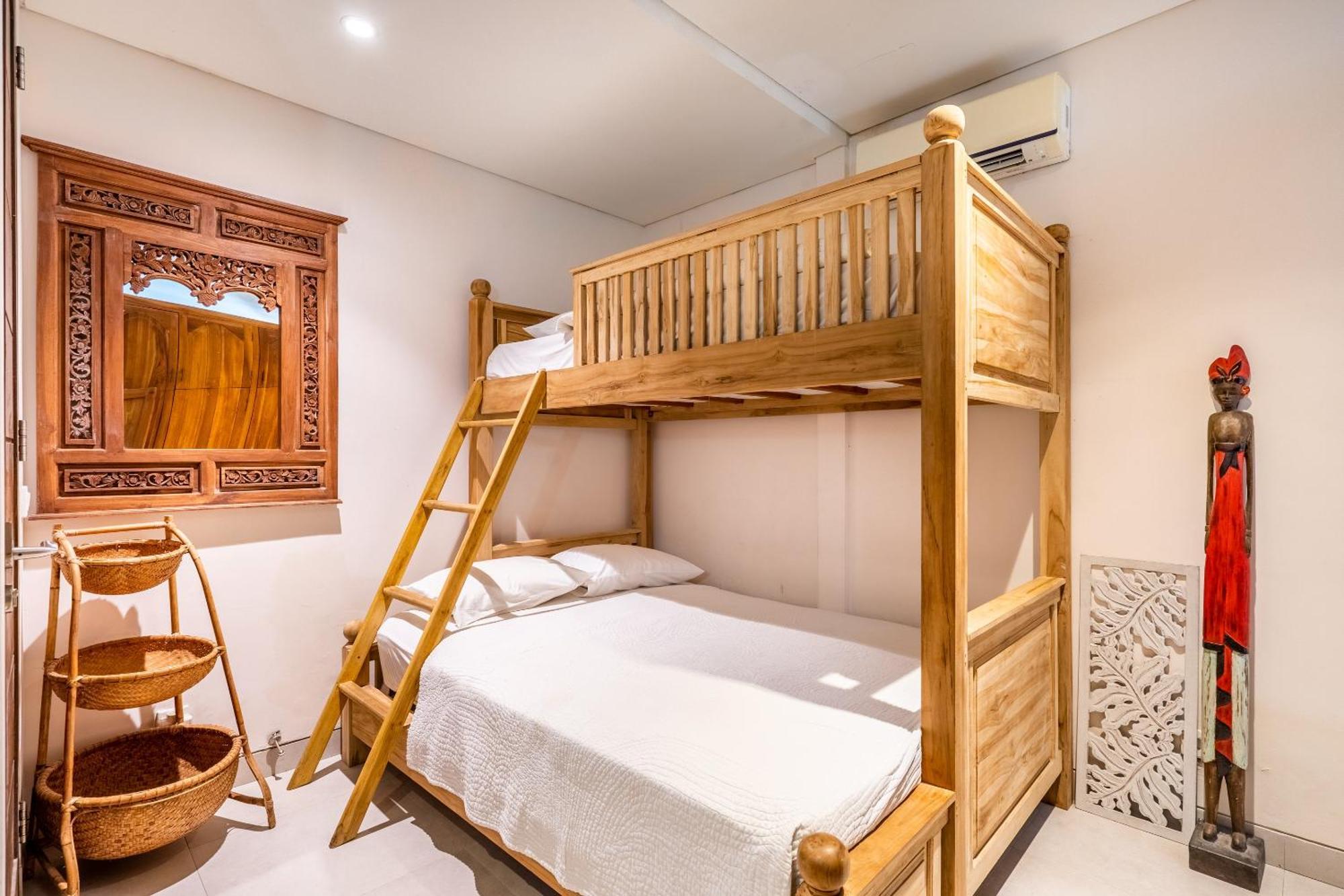 Villa Kejora Beachfront Estate - Murni Moments From